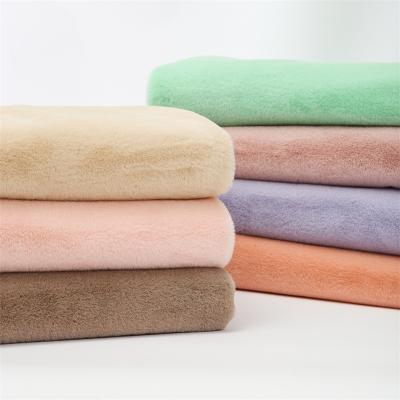 China Anti-mildew Polyester Fabric Plush Fabric Super Soft 100% Faux Fur Plush Fabric for sale