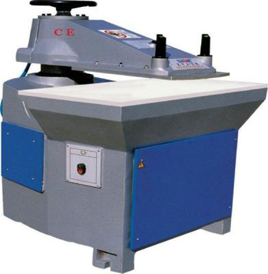 China Garment Shop Hydraulic Swing Arm Cutting Machine For Shoes for sale