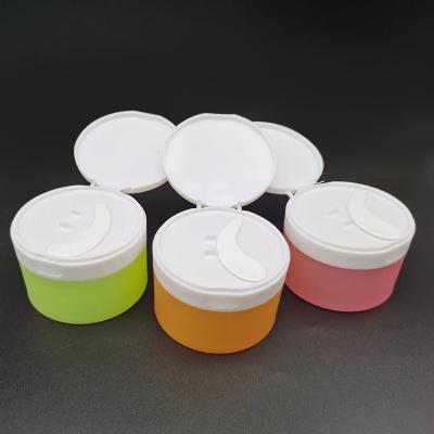 China Shampoo. hot sale cosmetic packaging 100g pp empty cosmetic plastic jar with spoon for facial body care for sale