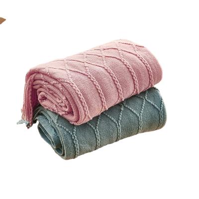 China Inyahome Portable Knitted Decorative Home Decor Throw Blanket For Couch Sofa Chair Bed Soft Warm Comfortable Light Weight For Spring Summer for sale