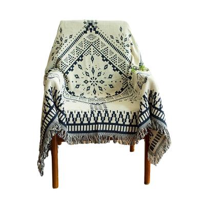 China Inyahome Portable Scandinavian Farmhouse Throw Bohemian Blanket with Tassels for Couch Bed Chair Wall Tapestry Living Room Outdoor Beach for sale