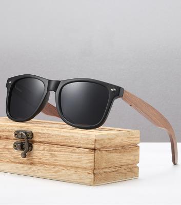 China 2022 wooden sunglasses uv400 polarized lens genuine wood arm temples men designer sunglasses china factory sellers fashion sunglasses for sale