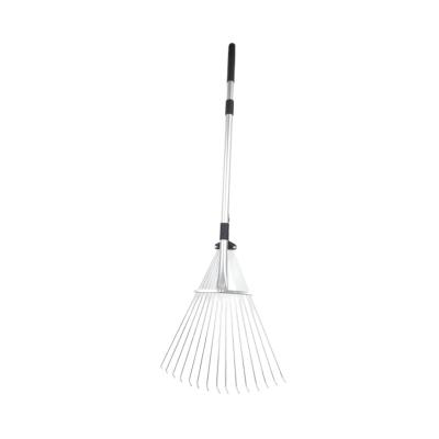 China 2022 Garden Rake Easy To Use Retractable Aluminum Handle Rake China Factory Outdoor Garden Use To Cleaner Field Leaves for sale