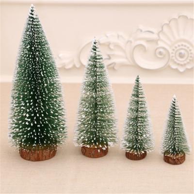 China Pine 20cm Mini Christmas Trees, Small Desktop Decoration Pine Tree With Snow Christmas Gift for sale