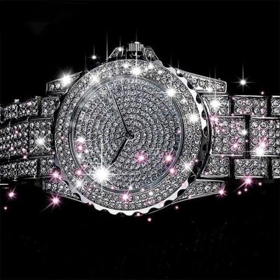 China Luxury Men's Round Screen Relojes Full Diamond Iced Out Watch Set Quartz Unisex Watch for sale