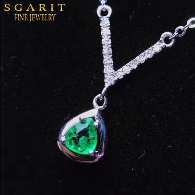 China Best Selling High Quality Vintage Jewelry CLASSIC Necklace For Women 0.3ct Natural Green 18k Gold Pendant Necklace for sale