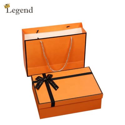 China Hot Selling Nice Design Recyclable Custom Made Cardboard Packaging Large Luxury Gift Box With Ribbon for sale