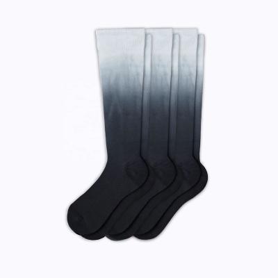 China New Designer TA21401 2021 Breathable Tie Dye Gray Mens Nylon Sport Compression Knee High Graduated Cushion Socks for sale