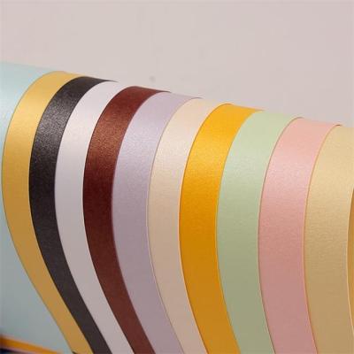 China High quality 250gsm anticurl textured pearlescent card stock paper for gift package for sale