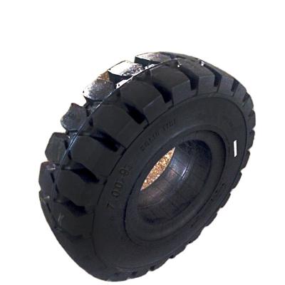 China Machinery trailer solid tires 7.00-9 suitable for seaports and airport station for sale