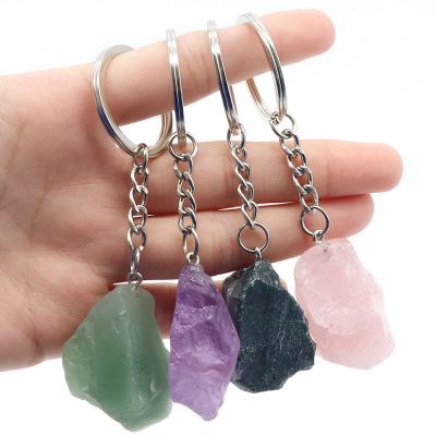 China Wholesale In Stock Raw Stone Gemstone Crystal Keyrings Healing Key Chain Irregular Raw Natural Mixed Rough Quartz Crystals for sale