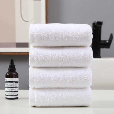 China Premium Quality Disposable Luxury 800g Hotel White Bath Towels for sale