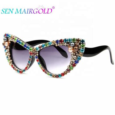 China UV400 Cat Eye Colorful Rhinestone Luxury Women Sunglasses Vintage Shades Anti Eyewear Oversized Oculos for sale