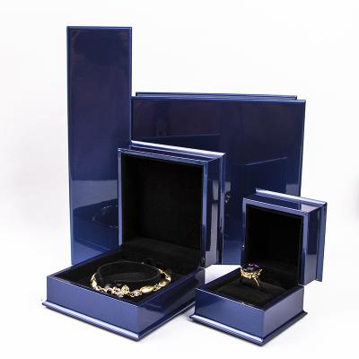 China Various Elegant Custom Ring Bracelet Gift Suit Commercial Case Box Packaging For Jewelry for sale