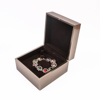 China Luxury Large Luxury Brown Velvet Trinket Metal Box Aluminum Alloy Gold Jewelry Box Premium Metal Jewelry Box for sale