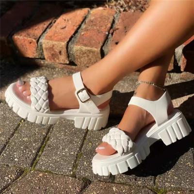 China 2022 Trend Fashion Women Sandals Wholesale Fashion Solid Color Platform Summer White Sandals Ladies Wedges Sandals Custom Made for sale