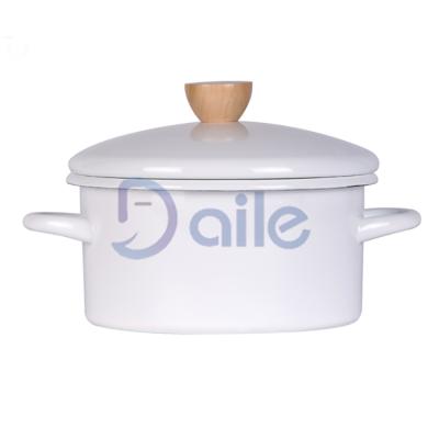 China Sustainable White Coating Enamel Casserole Dish Casserole Pot With Enamel Lid for sale