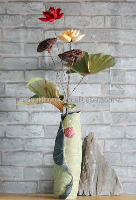 China Excellent Hotel New Home Lotus Seed And Leaf Craft Project Dry Natural Decorative Arts And Crafts for sale