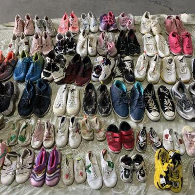 China Breathable Second Hand Shoes sneakers branded used sports Shoes Mixed Bales For Sale stock shoes for sale