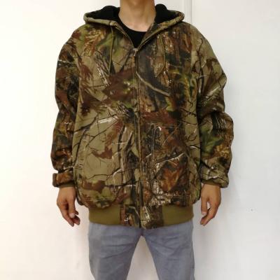 China Windproof Mens Duck Camouflage Canvas Thick Washed Hoodie Jacket With Diamond Quilted Tricot Fleece Lining for sale