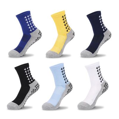 China QUICK DRY Bamboo Nylon Grip Non Slip Sports Cotton Manufacturers Football Soccer Anti-Skid Socks for sale