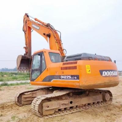 China Ahorro de combustible Excavadora usada Doosan 225-9 Excavadora media Doosan en venta