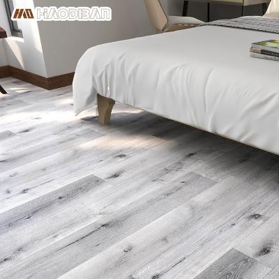 China Super Child Friendly Formaldehyde Non Slip Gray Oak Vinyl Tile Flooring Waterproof Free For Office Indoor Commercial Building Room for sale