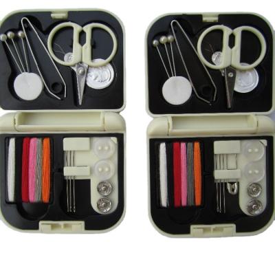 China Convenient Hot Sale Travel Sewing Kit Portable Cheap Mini Box for sale