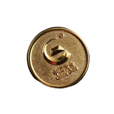 China Zinc Alloy Anniversary Celebration Die Cast Gold Plated 3D Badge for sale