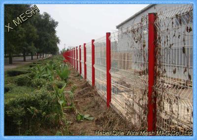 China El PVC hermoso cubrió la malla de alambre curvada 3D del verde de la cerca del metal que cercaba para la carretera en venta