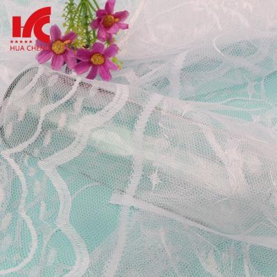 China Sustainable Raschel Polyester Tulle Changle White Lace for sale