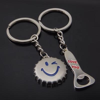 China Promotional Gift Personality Face Metal Key Holders Wedding Gifts Romantic Smile Zinc Alloy Material Keychains for sale