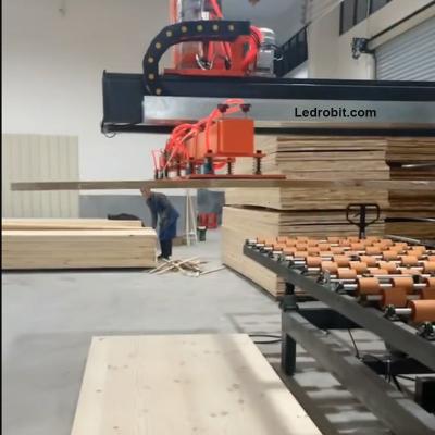 China Volledig automatisch houten plaat laadconveyor CNC laad- en losconveyor systeem Te koop