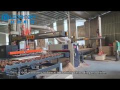 PLC Controlled Loading And Unloading Machine Automatic Wooden Loading Unloading Machine