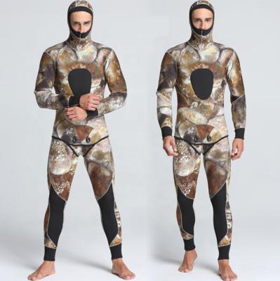 China Adult custom logo camouflage thicker men 5mm 7mm spearfishing wetsuits for sale camp neoprene triathlon diving wetsuits for sale