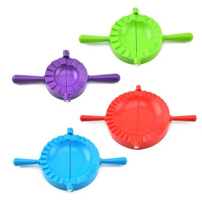 China Viable Hot Selling Kitchen Pastry Tools Plastic Chinese Dumpling Mold Home Selling Dumpling Maker for sale