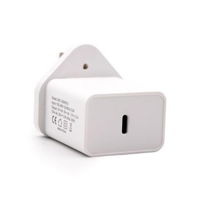 China UK UK QC 3.0 Type-C 3 Pin Plug PD Wall Charger 30W 18W USB PD Fast Charger USB PD 30W Fast Charging Travel Charger Adapter For iPhone 11 12 for sale