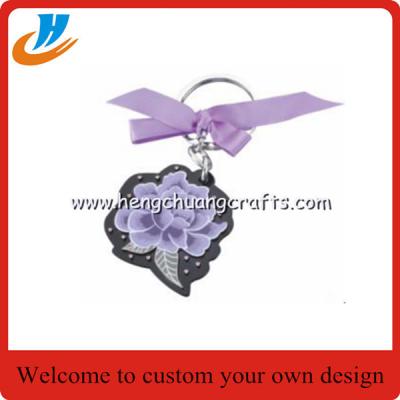 China Soft enamel metal keychain,flower metal gift keychain with key chains design for sale