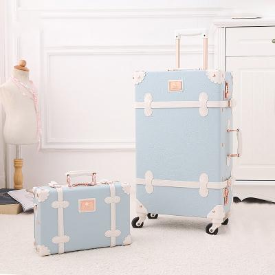 China Hot Selling Cute 3 Piece Large Capacity Vintage Luggage Set Hardshell Women Suitcase With Spinner Wheels And Train Bag for sale