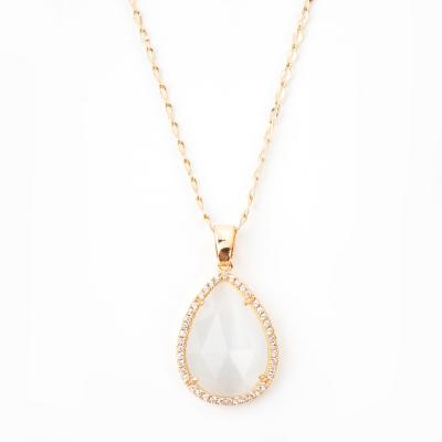 China Trendy Trendy Gold Plated Teardrop Women's Diamond Thin Chain Pendant Necklace for Women Jewelry for sale