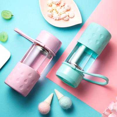 China Relea 360ML Viable Wholesale Customized Colored Borosilicate Glass Strainer Bottle With Silicone Sleeve for sale