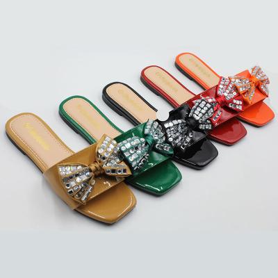 China Fashion Trend Summer casual square head shoes flat rhinestone sandals wholesales beach slides slippers for women lady 2023 new style for sale