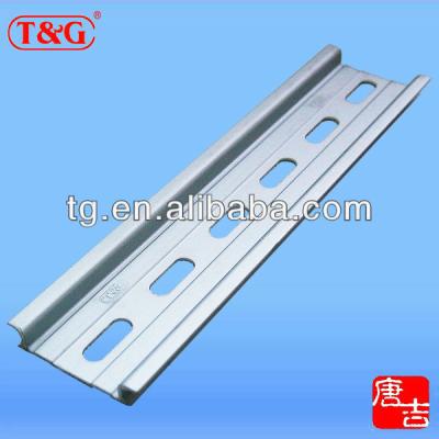 China EN 50022 Guide Rail Top Cap Slotted 35mm Standard Aluminum Din Rail for sale