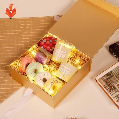 China China A013 Free Fire Promotional Wholesale Birthday Free Other Crafts Bath Bombs Mothers Day Clear Gift And Candle Gift Box With Ribbon for sale