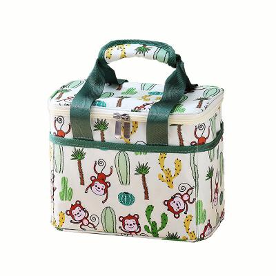 China Custom Logo Eco-Friendly Reusable Aluminum Thermal Food Insulated Tote Bag Insulated Cooler Bag With Zipper for sale