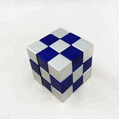 China 2018 Cube Educational Toy Metal Snake Puzzle 3D Brain Teaser Metal Puzzle for sale