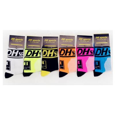 China Cheap custom made colorful breathable crew china logo sporty unisex cycling socks for sale