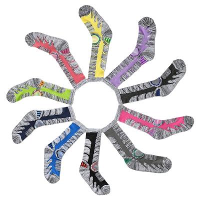 China Anti-Fault Hiking Socks Raised Towel Bottom 3D Protection Ski Stockings for sale