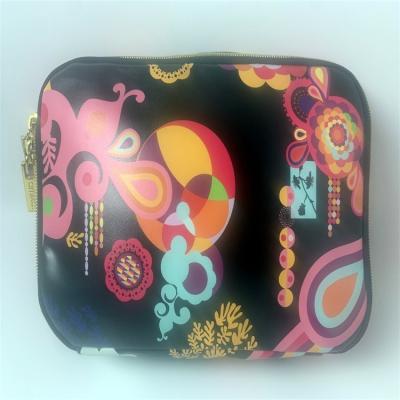 China Women Leather Chic Girls Beauty Feature Ladies Beauty Big Capacity Case Large Capacity Case Vanity Pouch Floral PU Makeup Bag for sale