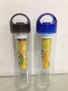 China Tritan Fruit Infuser Water Bottle facial skincare products Eco-friendly for sale